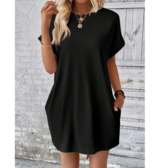 Solid Black Cuff Sleeve Pockets Minimalist Dress - Picture 4 of 6